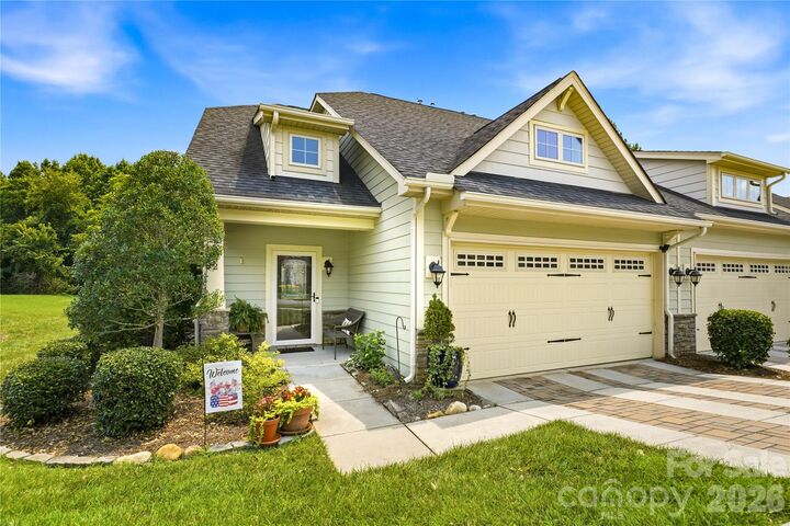 Property Photo: 192 Aztec Circle NC 28117