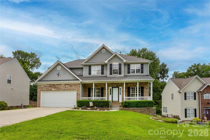 Property Photo: 4735 Asherton Place NW NC 28027