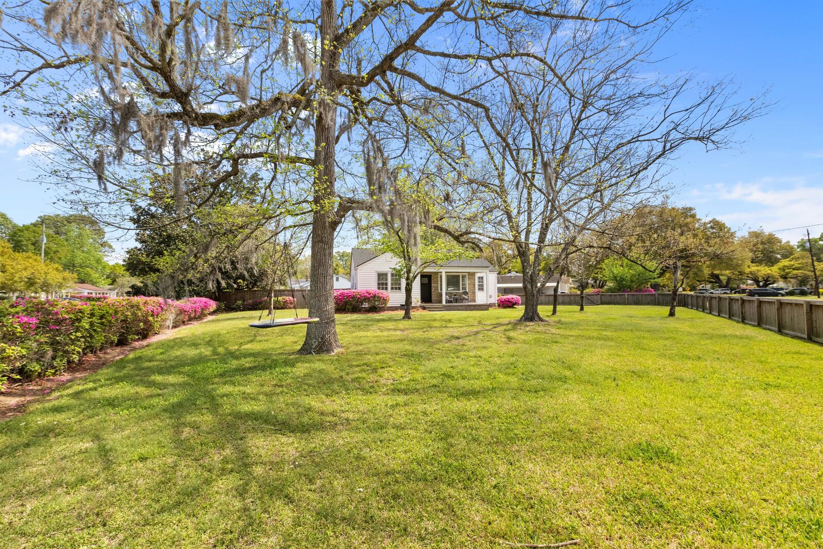 Property Photo: 5252 Braddock Avenue SC 29405