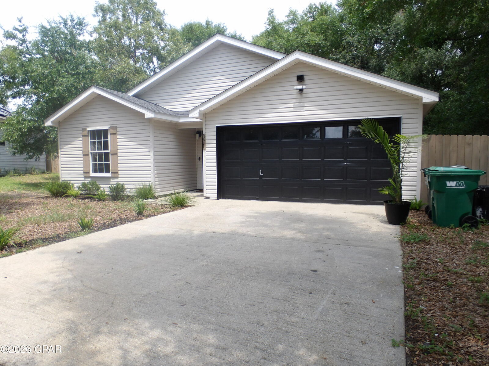 Property Photo: 321 Timber Wind Drive FL 32433