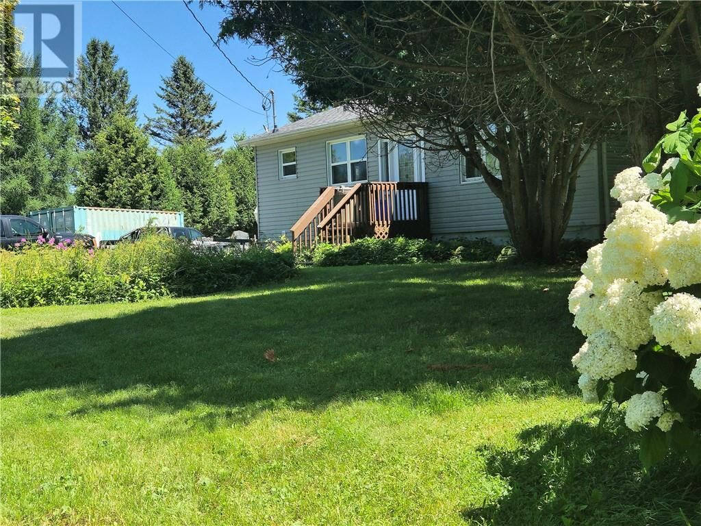 Property Photo:  6 Des Pins Street  ON P0M 1H0 