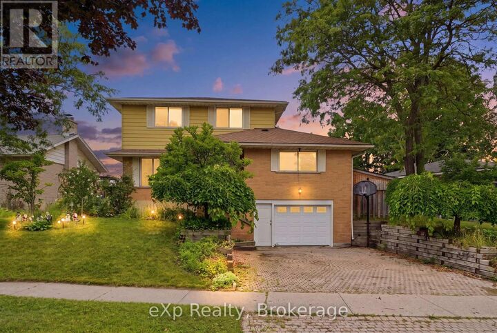 Property Photo:  101 Crosby Drive  ON N2B 2L1 