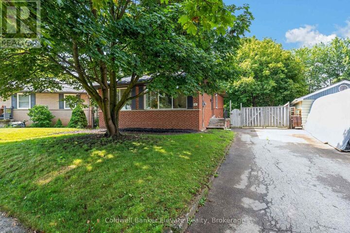 Property Photo:  46 McIntyre Crescent  ON L7G 1N3 
