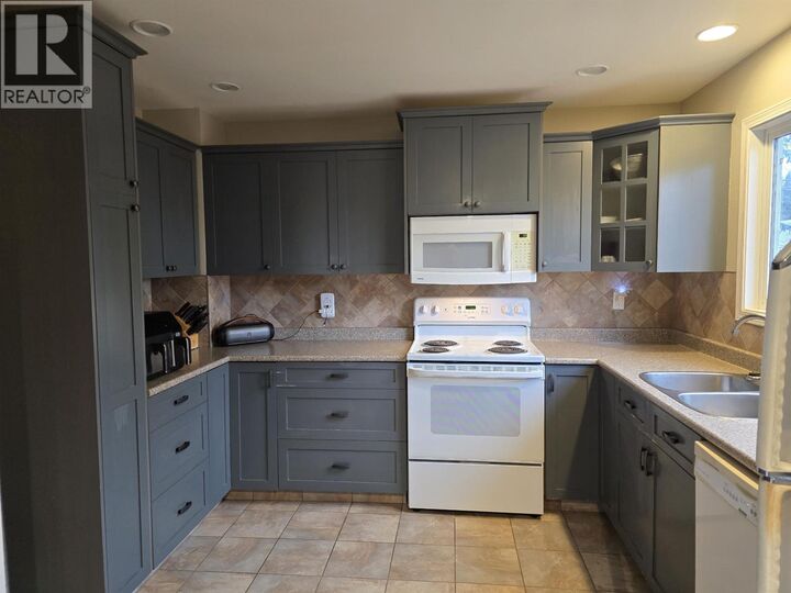 Property Photo: 2790 Fairview Crescent BC V2N 1G8
