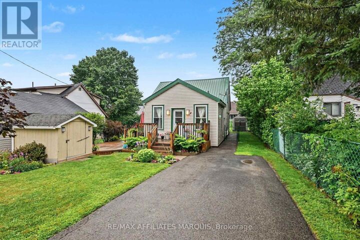 Property Photo:  4 Lorne Street  ON K7A 3K5 