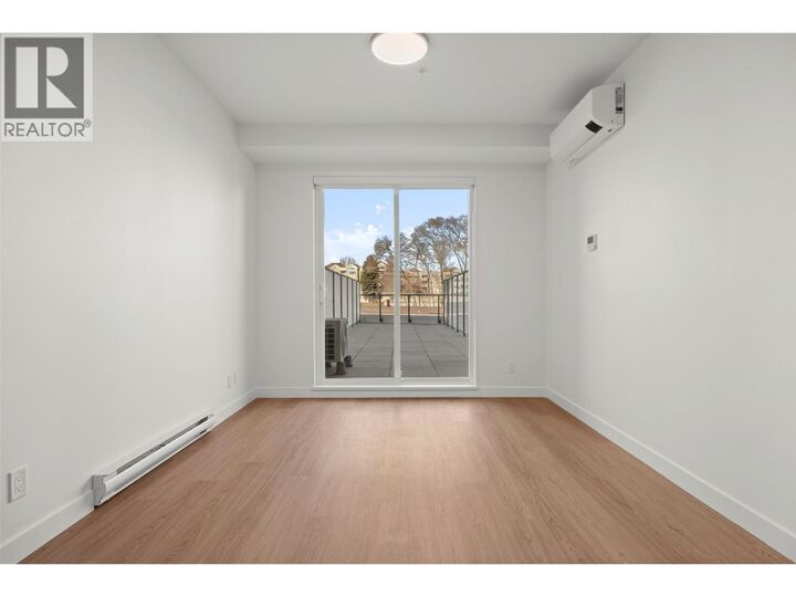 Property Photo: 1380 Pridham Avenue 212 BC V1Y 6B9