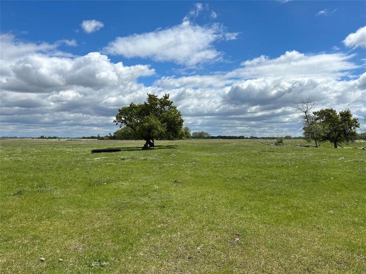 Property Photo: 49110 133W Road MB R0M 1P0