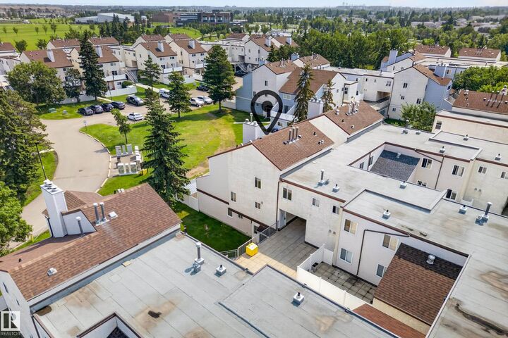 Property Photo:  247 Lancaster Terrace NW  AB T5X 5T5 
