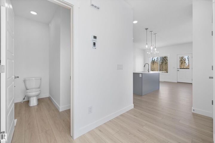 Property Photo: 4182 Kinglet Drive NW AB T5S 0W1