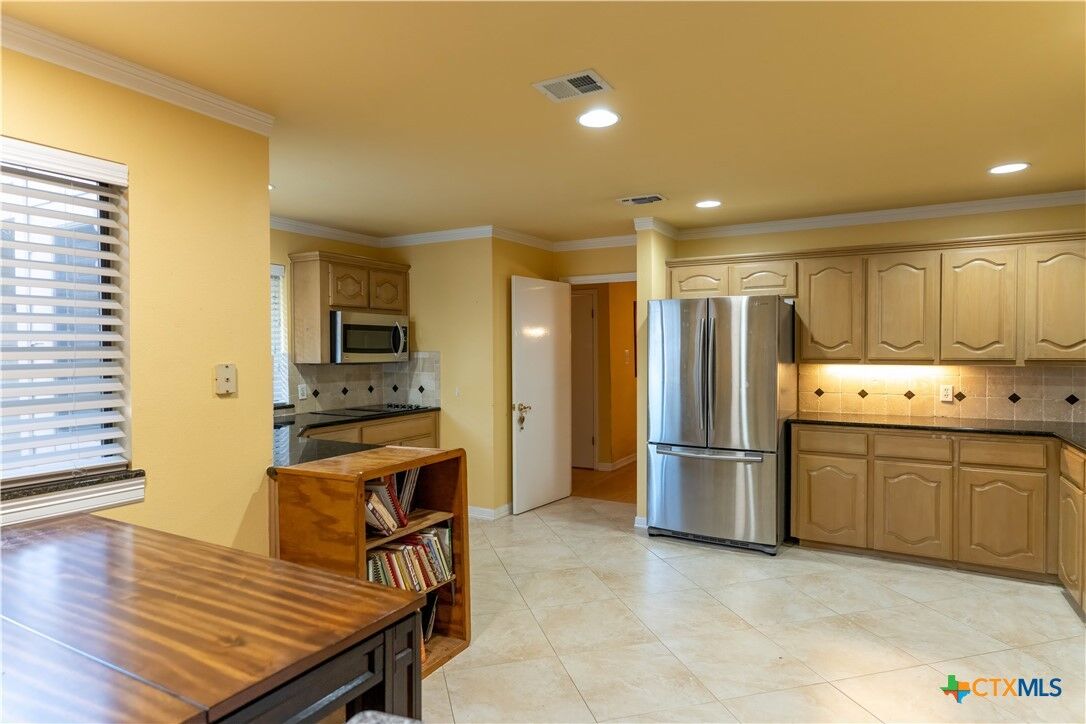 Property Photo:  10900 Crown Colony Drive C  TX 78747 