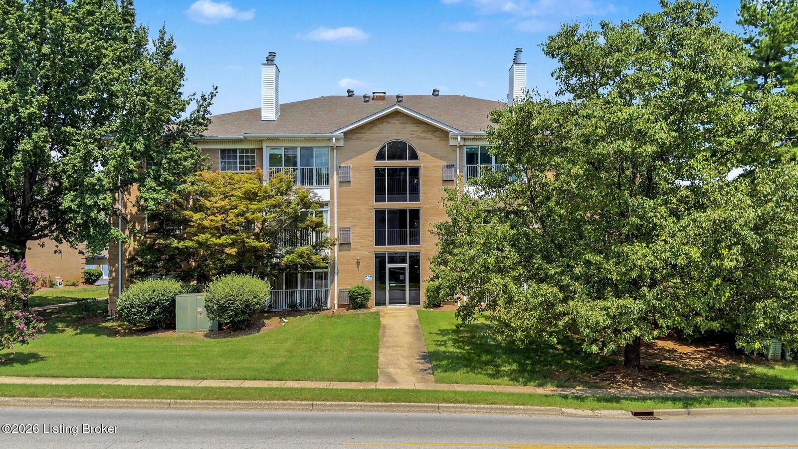 Property Photo: 8508 Atrium Dr 1101 KY 40220