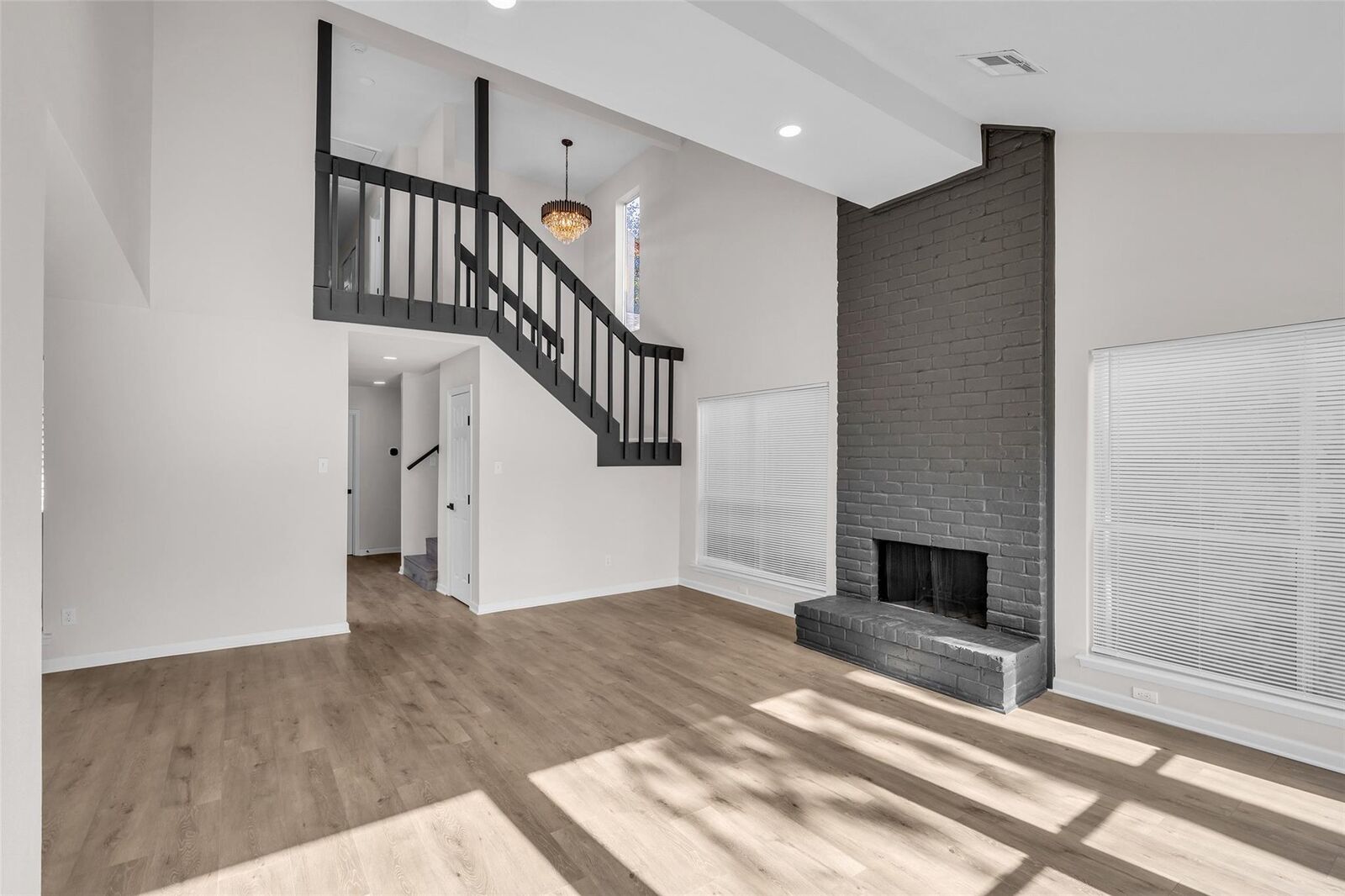 Property Photo: 1907 Trixie Lane TX 77042