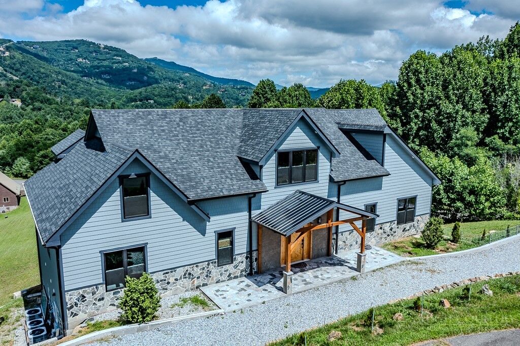 Property Photo: 368 Fall Creek Meadows Lane NC 28622