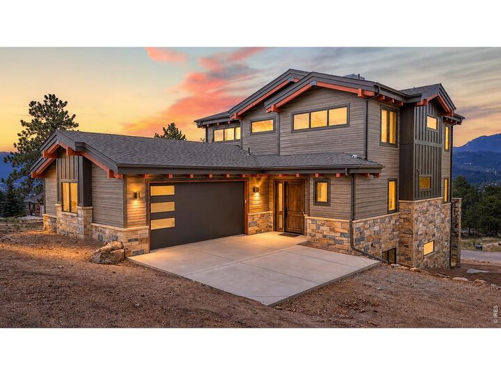 Property Photo: 293 Overlook Ct CO 80517
