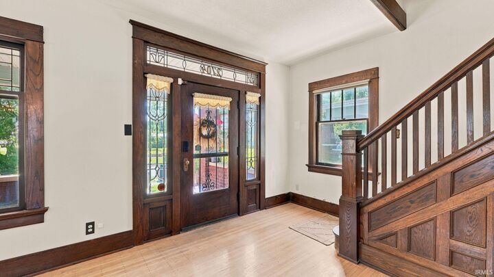 Property Photo: 2704 Hoagland Avenue IN 46807-1429