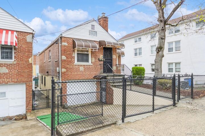 Property Photo: 4121 Grace Avenue NY 10466