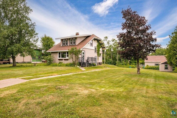Property Photo:  2213 Sussex Ave  MN 55812 
