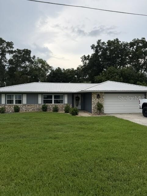 Property Photo:  5072 SE 27th Street  FL 34480 