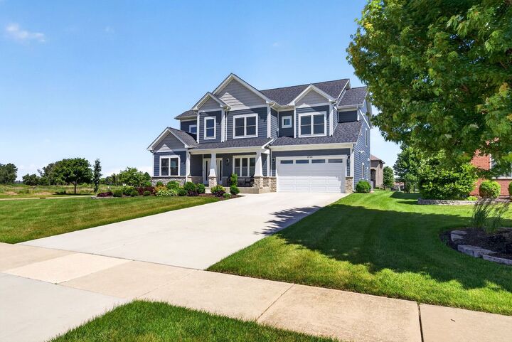 Property Photo:  2121 Westover Road  IL 60542 