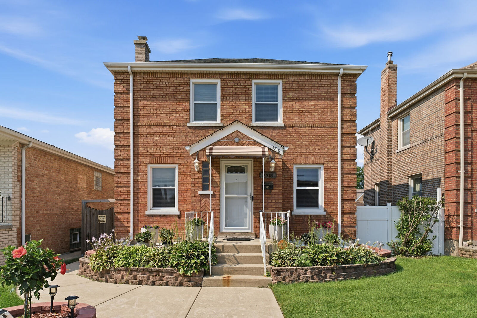 Property Photo:  3718 W 67th Place  IL 60629 