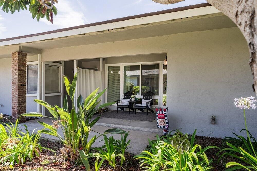 Property Photo:  24 W Fiesta Green  CA 93041 