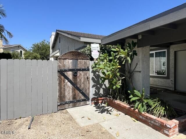 Property Photo:  149 Cameron Street  CA 93060 