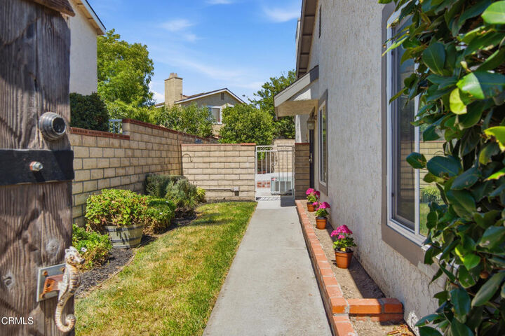 Property Photo:  149 Cameron Street  CA 93060 