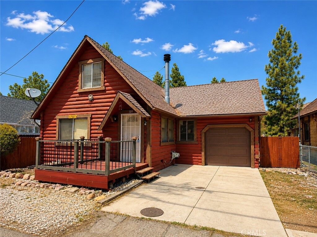 Property Photo:  109 Arbor  CA 92314 