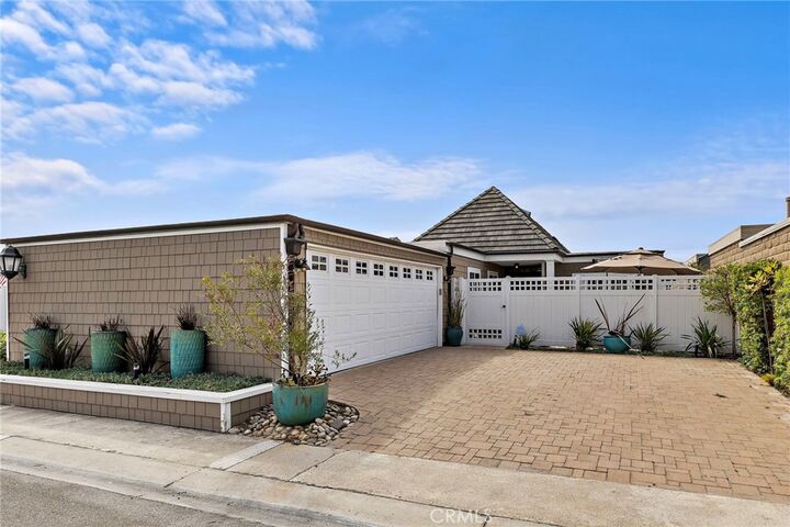 Property Photo:  23862 Bothnia  CA 92629 