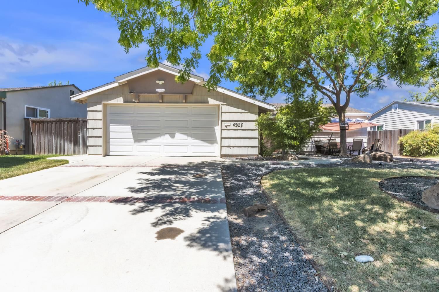 Property Photo:  4915 H Parkway  CA 95823 