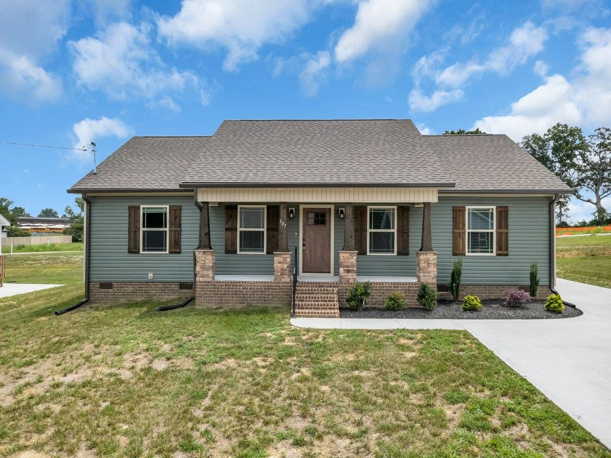 Property Photo:  107 Demonbreum Cir  TN 37160 