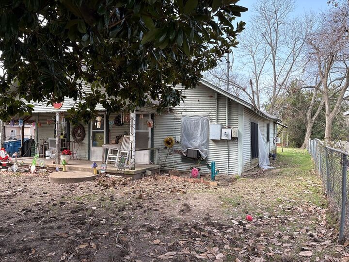 Property Photo:  705.5 Mill Street  TX 75652 