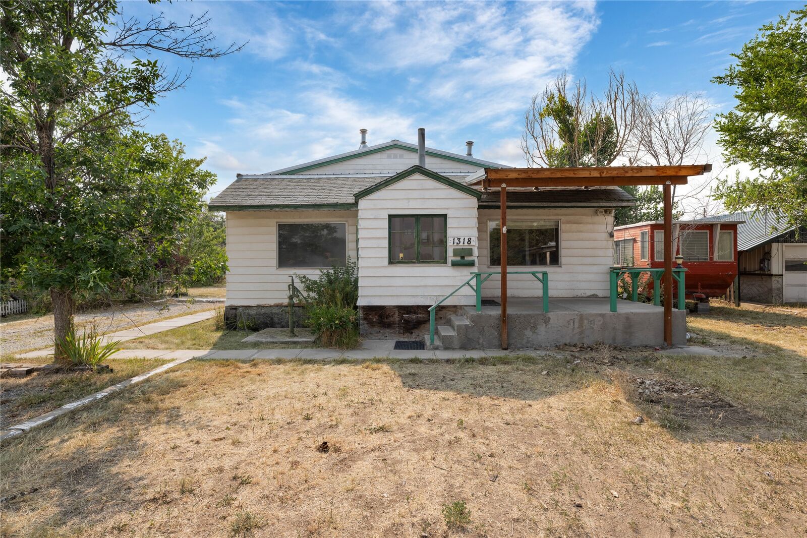 Property Photo: 1318 Williams Street MT 59602