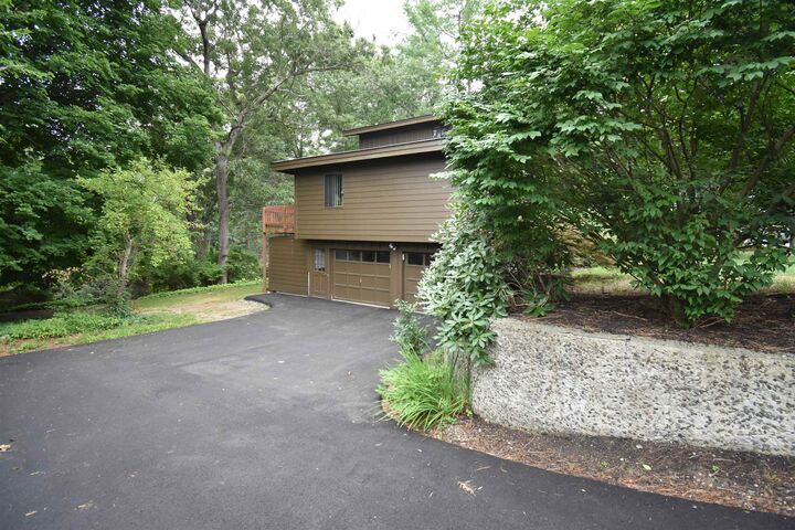 Property Photo:  3 Eastbrook Drive  NH 03060 
