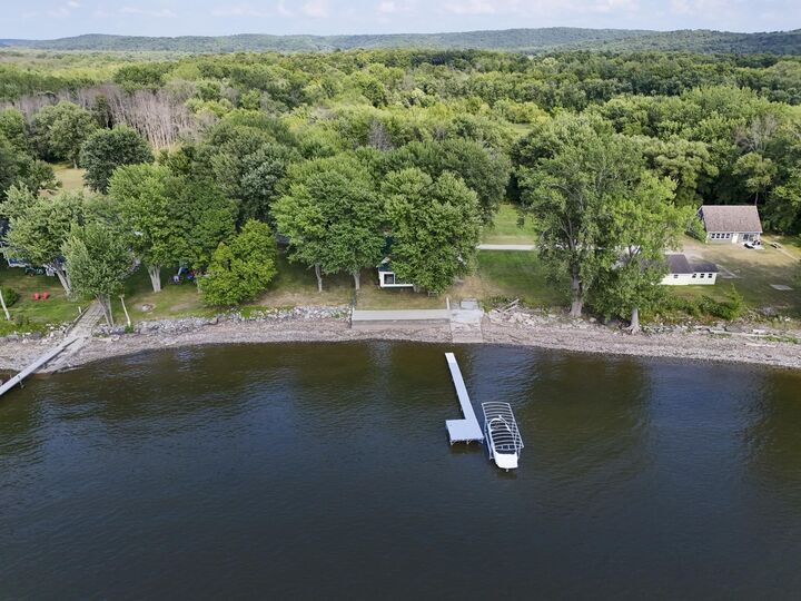Property Photo: 502 Duck Point Road VT 05459