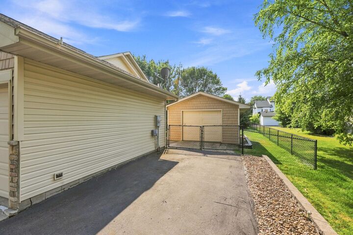 Property Photo:  13525 Oakwood Drive  MN 55374 