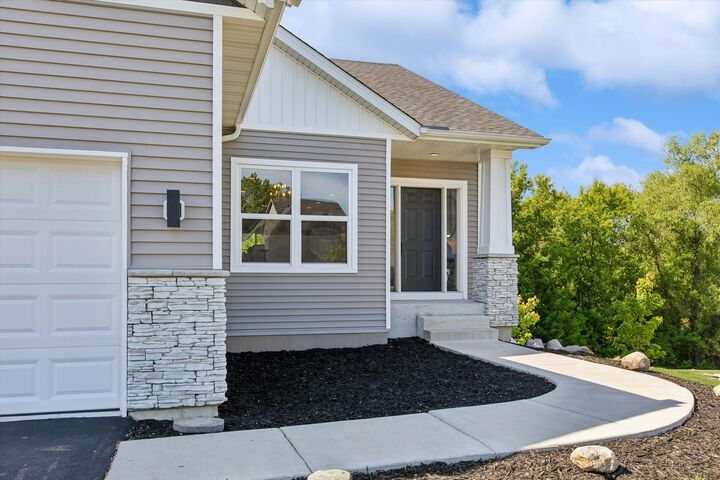 Property Photo:  3148 Aaron Drive  MN 55054 