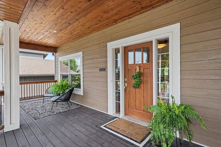 Property Photo:  1701 Huron Court  MN 55057 