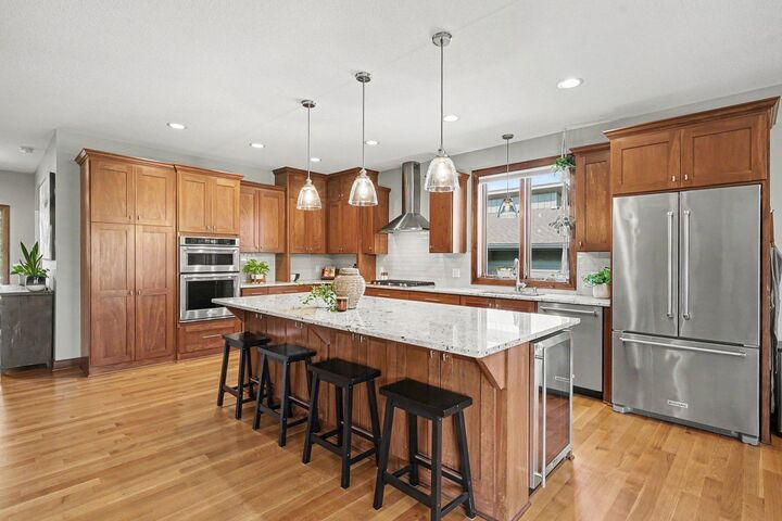 Property Photo:  1701 Huron Court  MN 55057 