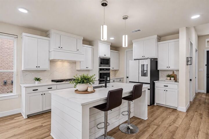 Property Photo: 4101 Kestrel Street TX 75078