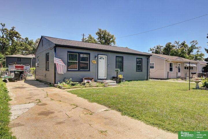 Property Photo: 4473 S 61 Avenue NE 68117