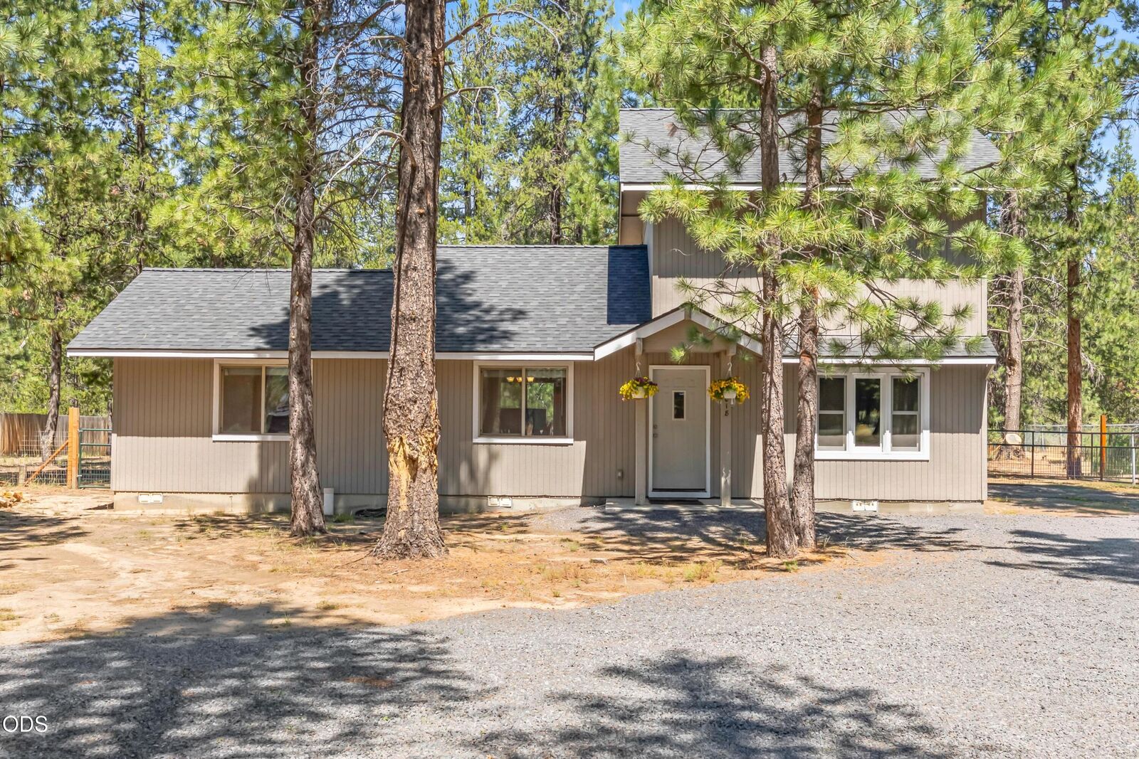 Property Photo:  16018 Park Drive  OR 97739 