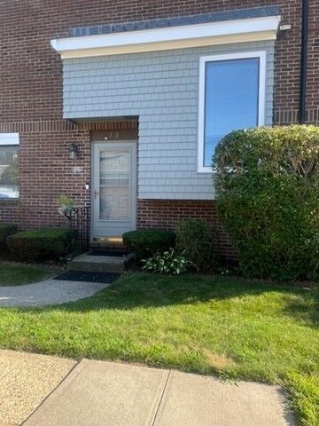 Property Photo: 272 Greenbrook Drive 272 MA 02072