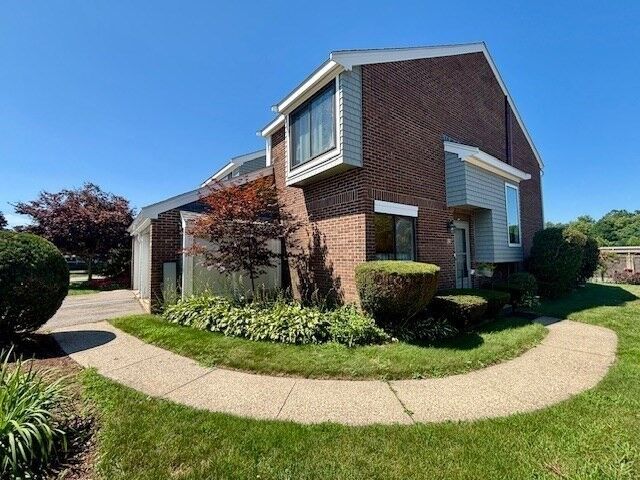 Property Photo: 272 Greenbrook Drive 272 MA 02072