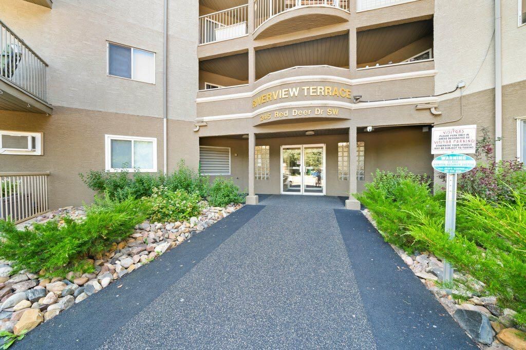 Property Photo:  245 Red Deer Drive SW 512  AB T1A 8P4 