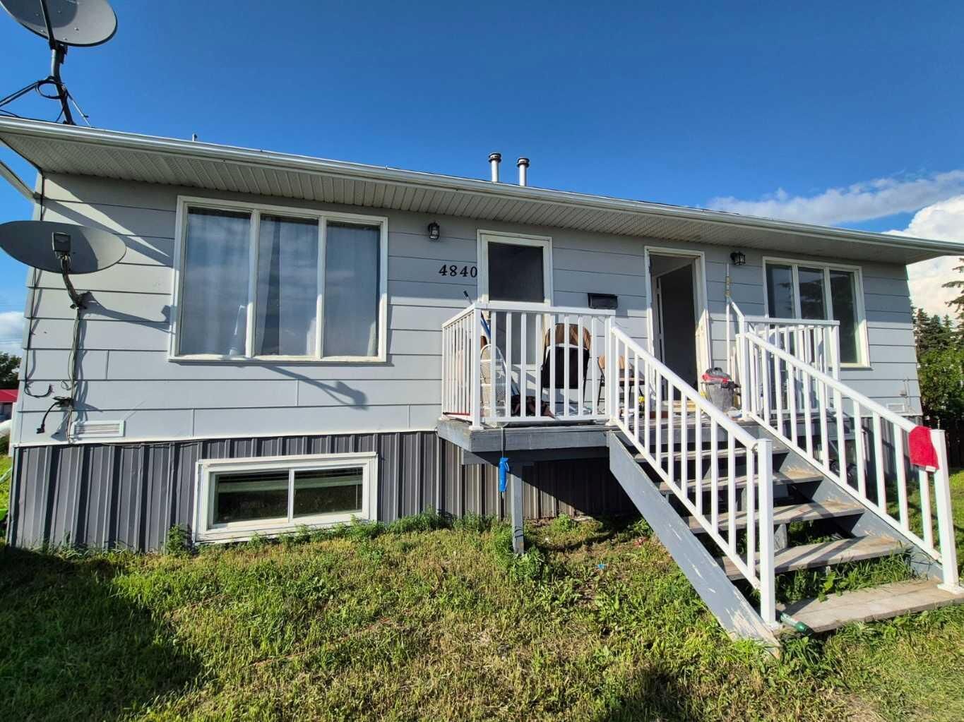 Property Photo: 4848 49 Avenue AB T0B 2H0