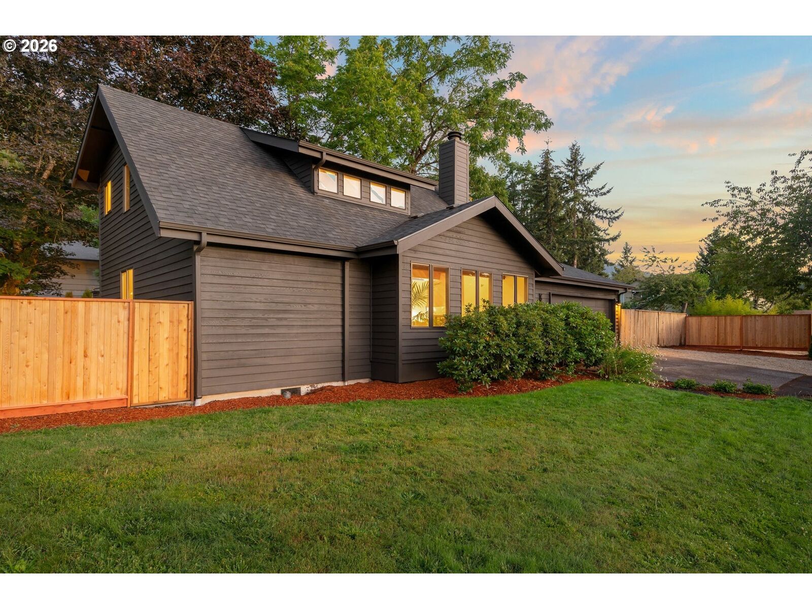 Property Photo: 4411 Dillard Rd OR 97405