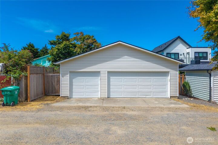 Property Photo:  2712  57th Avenue SW  WA 98116 