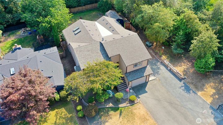 Property Photo: 3203 NE 195th St WA 98155