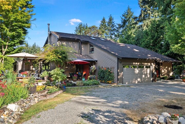 Property Photo:  9020  69th Avenue NW  WA 98332 